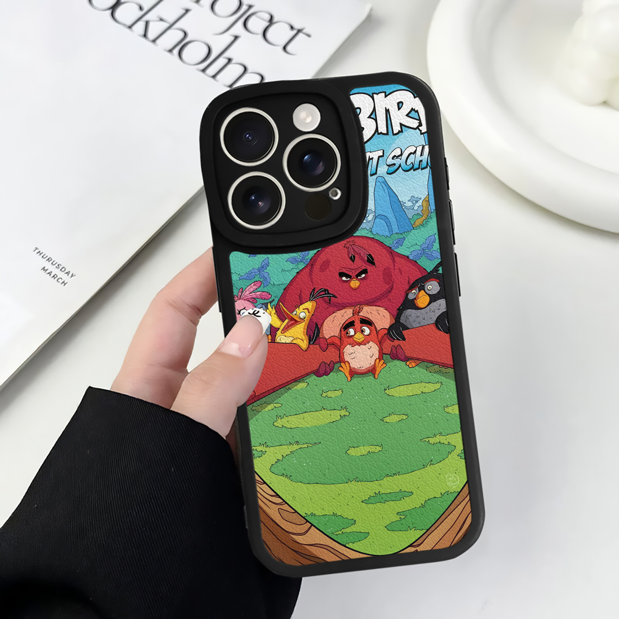 （画像用） Angry Birds アングリーバード 【iPhone 16シリーズ対応】シリコンスマホケース（レザー調） 材質：シリコン